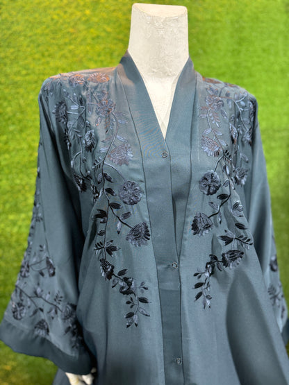 Thread Embellished Abaya