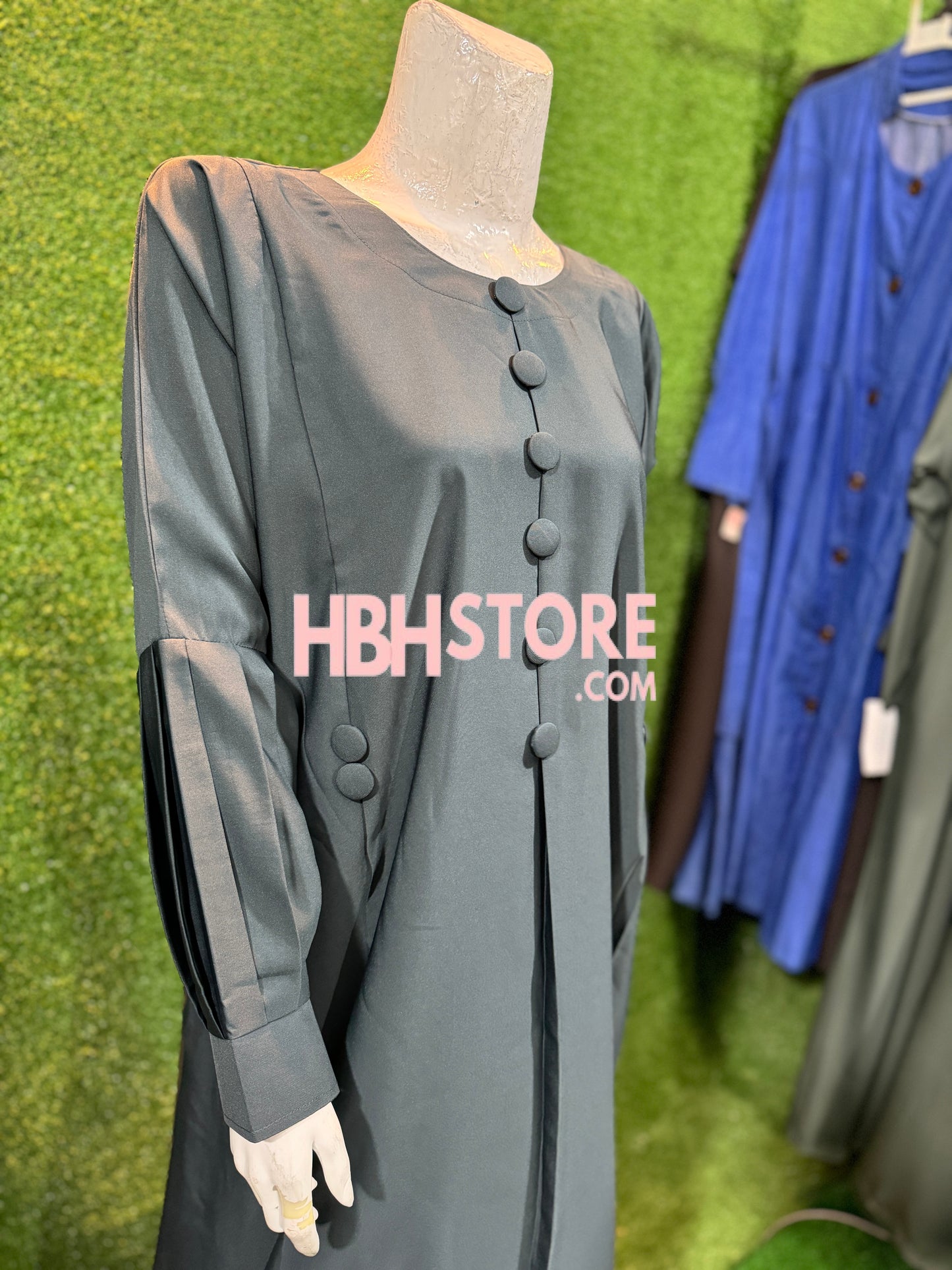 Button Pleats Abaya