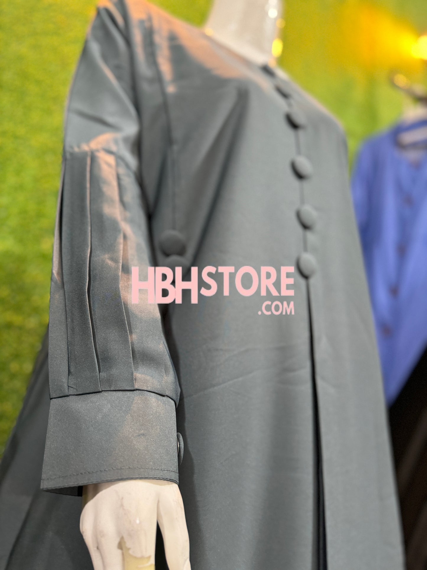 Button Style Pleates Sleeves