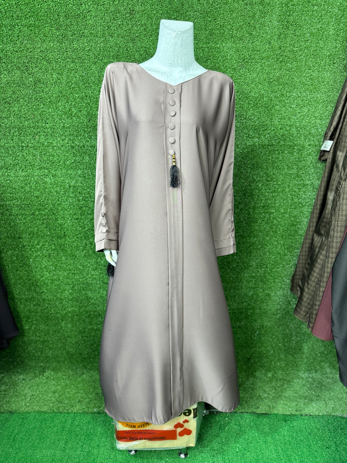 Buttons Front Close abaya