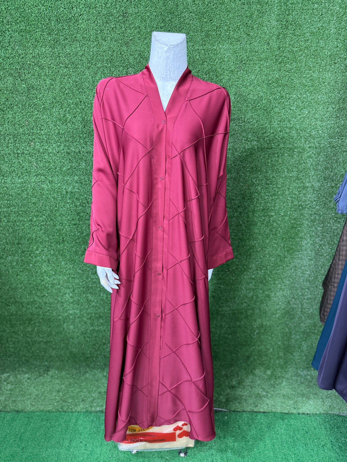 Front Open PinTuks Abaya